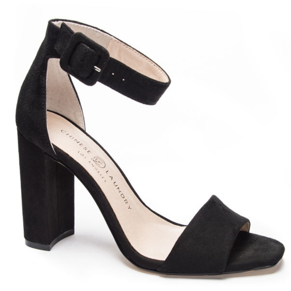 Chinese Laundry Black Jettie Sandal